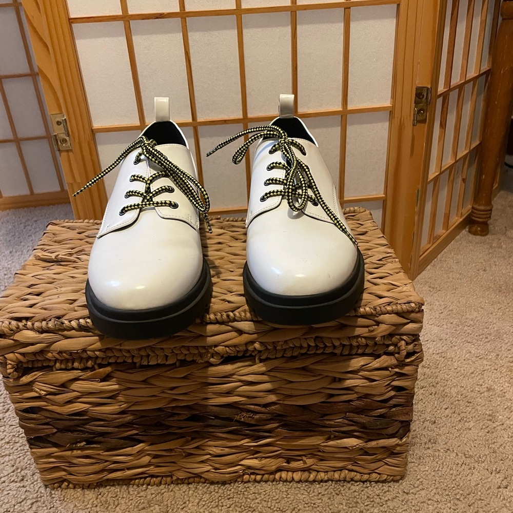 Classic White Oxford Shoes